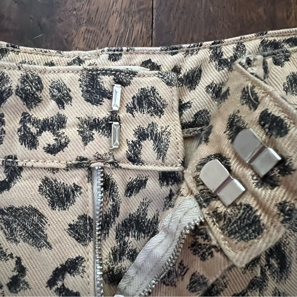 NWT We The Free (Free People) High Waist Leopard Print Shorts Size 27 - Picture 4 of 6